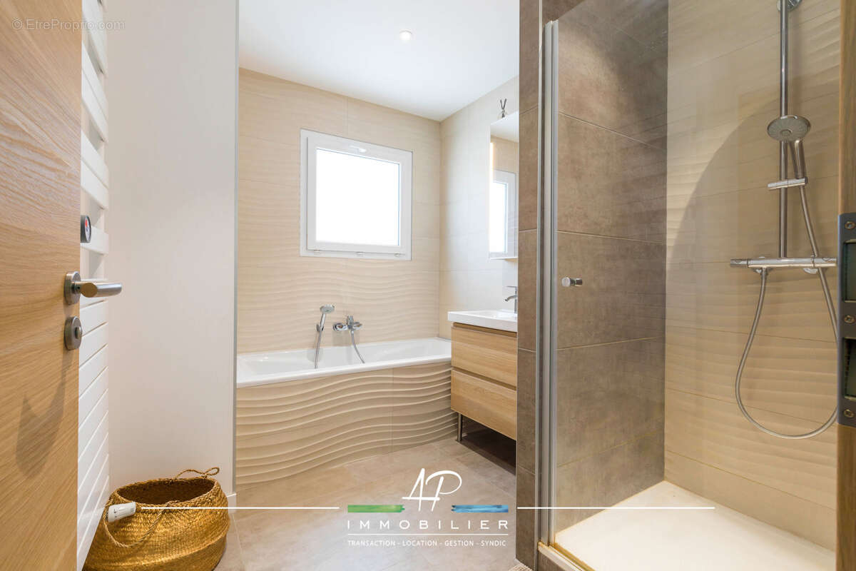 Maison à SAINT-JULIEN