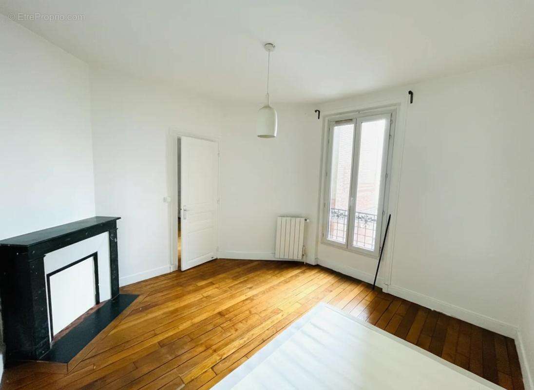Appartement à PARIS-19E