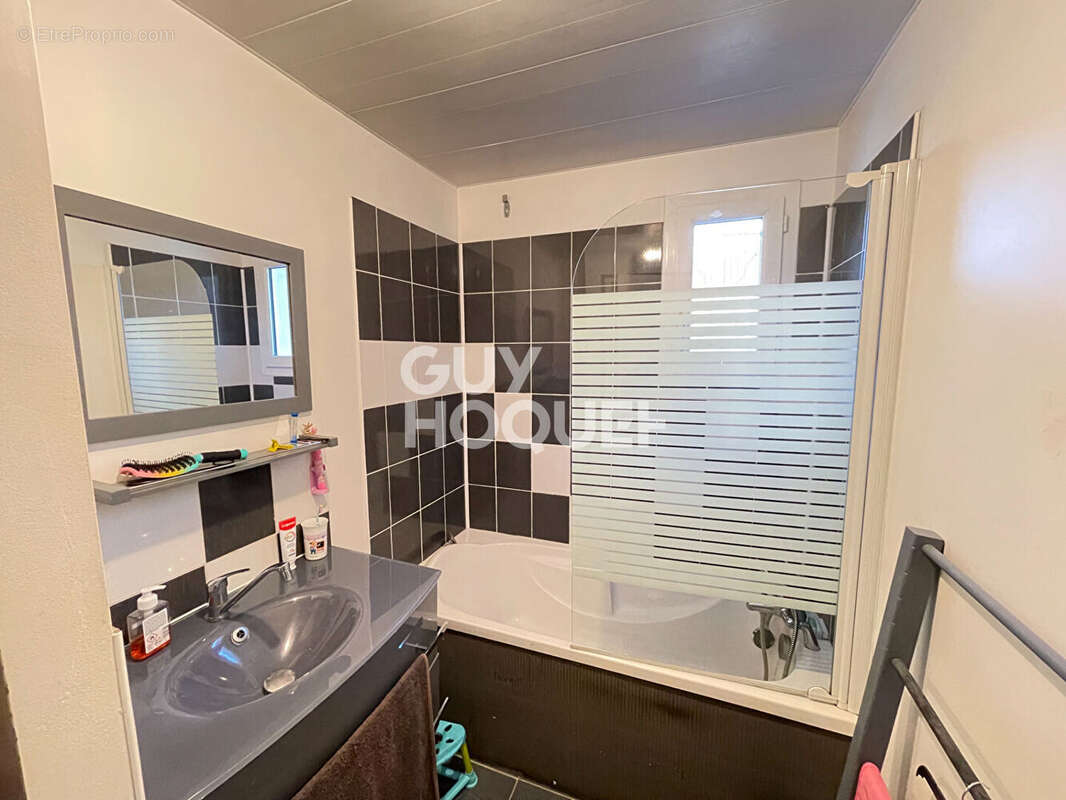 Maison à PARENTIS-EN-BORN