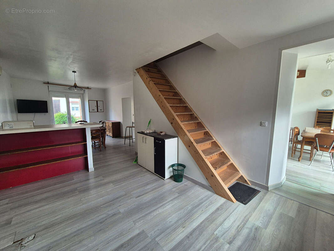 Maison à VILLENEUVE-DE-MARSAN