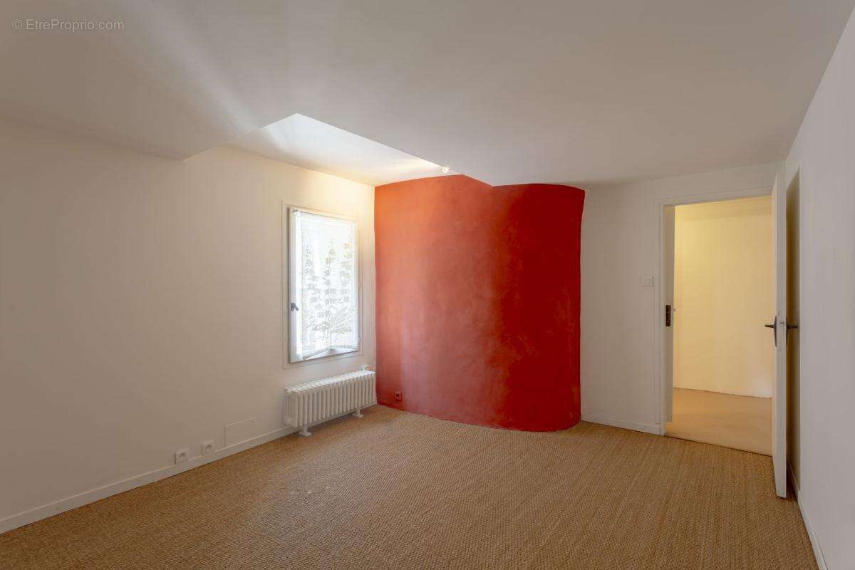 Maison à LA MOTTE-D&#039;AIGUES