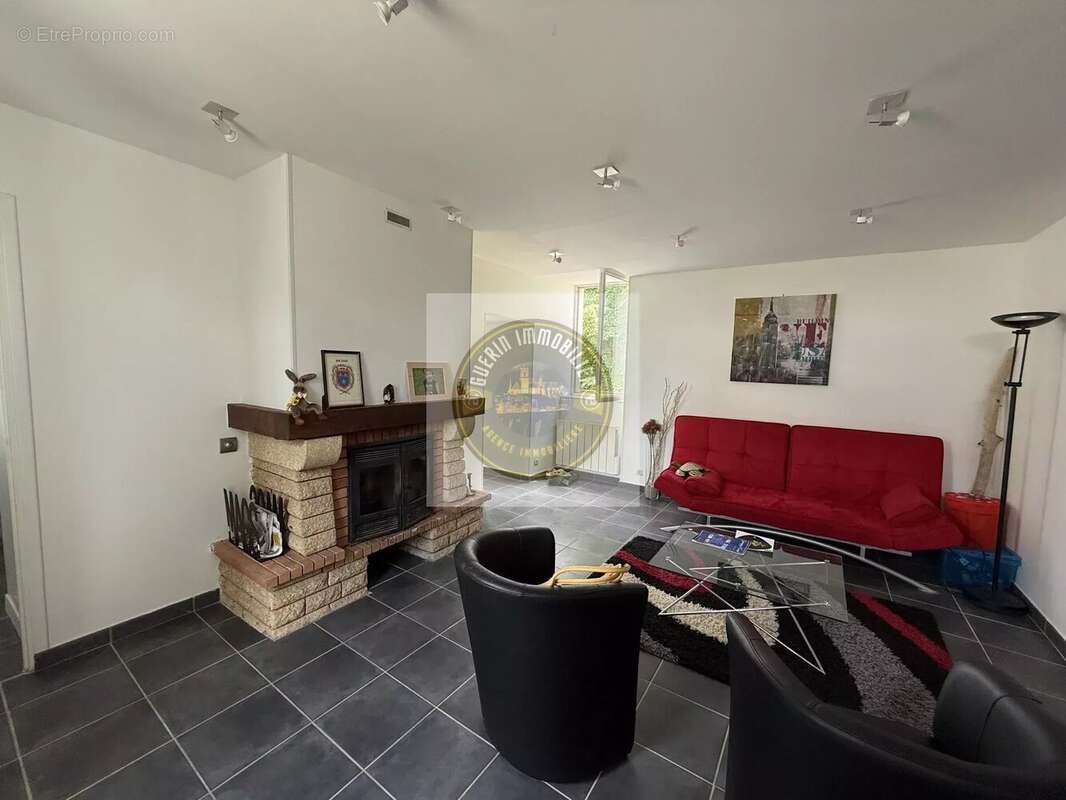 Maison à GERMIGNY-L&#039;EXEMPT