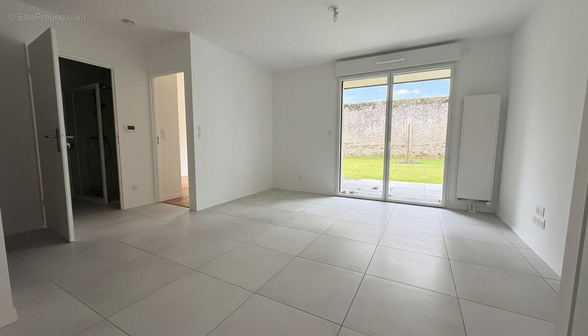 Appartement à SAINT-CYR-SUR-LOIRE