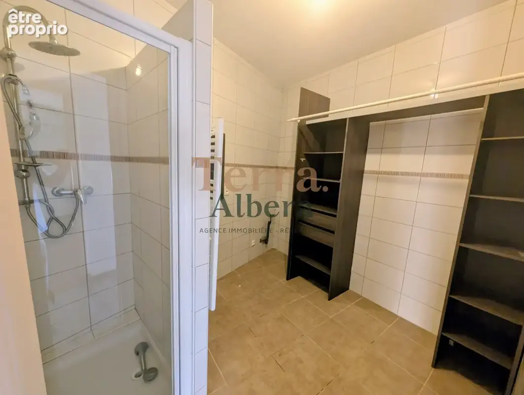 PORT-VENDRES - Bel appartement T4 avec terrasse pour investisseur - photo 8