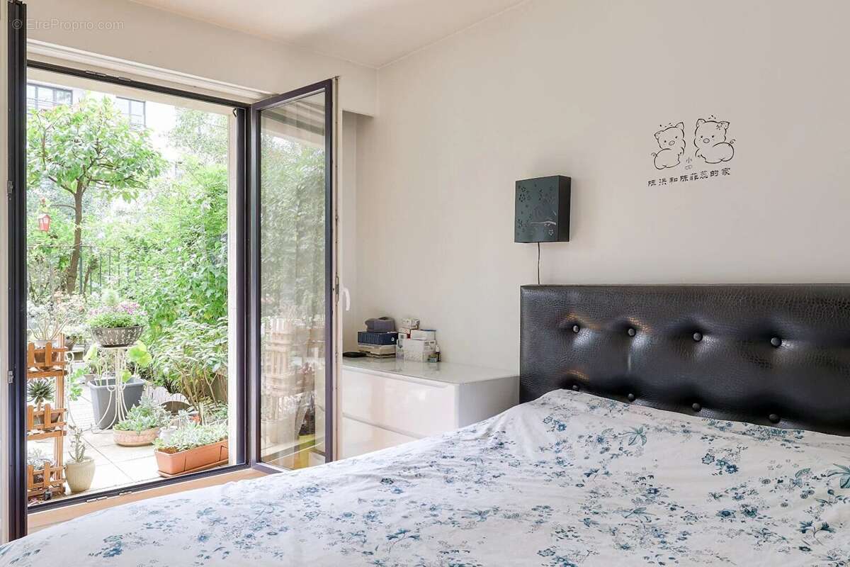 Appartement à ISSY-LES-MOULINEAUX