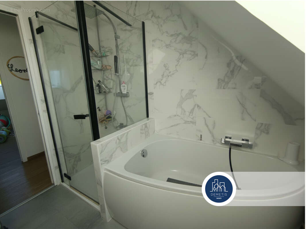 Maison à SARGE-LES-LE-MANS