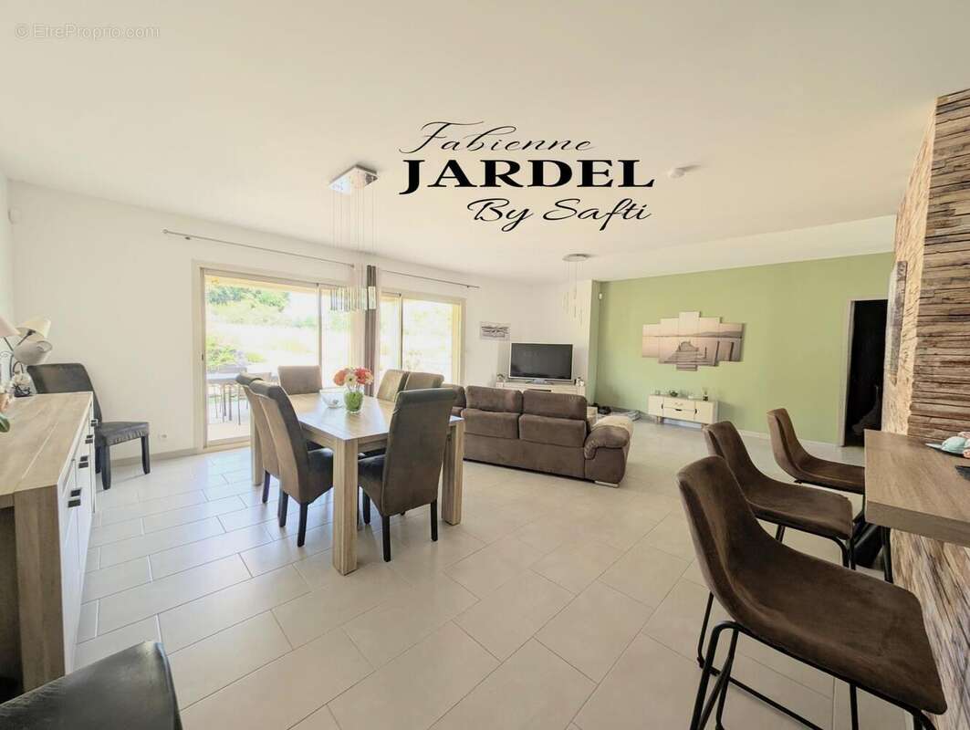 Maison 153 m² à Carsac-Aillac  - photo 6