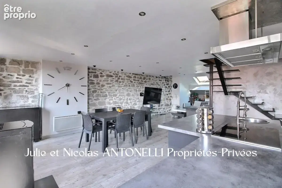FIRMINY 42700 Appartement  4 pièces 90 m2 (123m² au sol) 2 balcons et TERRASSE TROPEZIENNE - photo 4
