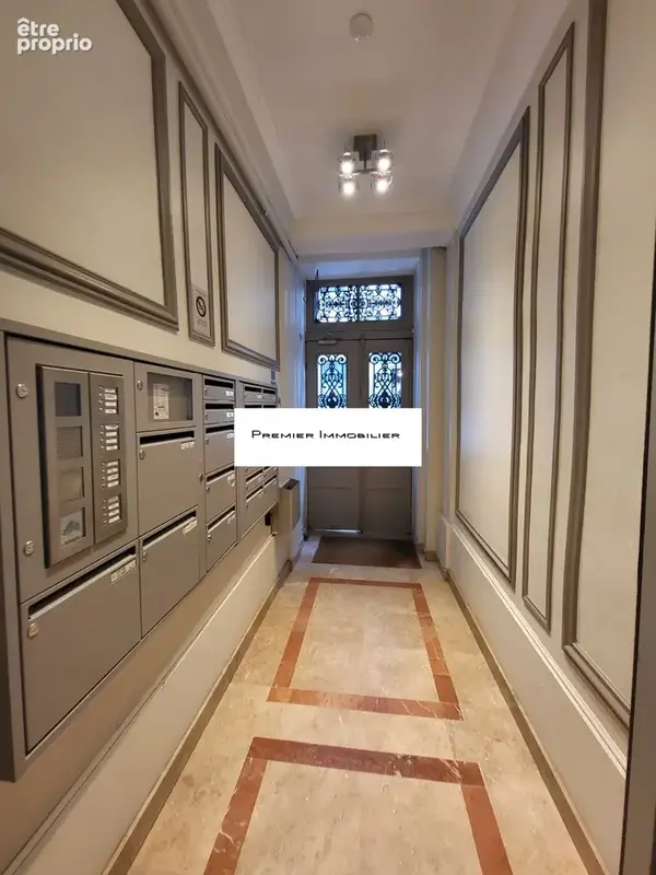 Appartement 3 pièces 69 m² à vendre à Paris-8e (75008) - photo 2