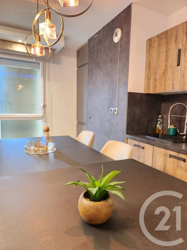 Appartement à BRON