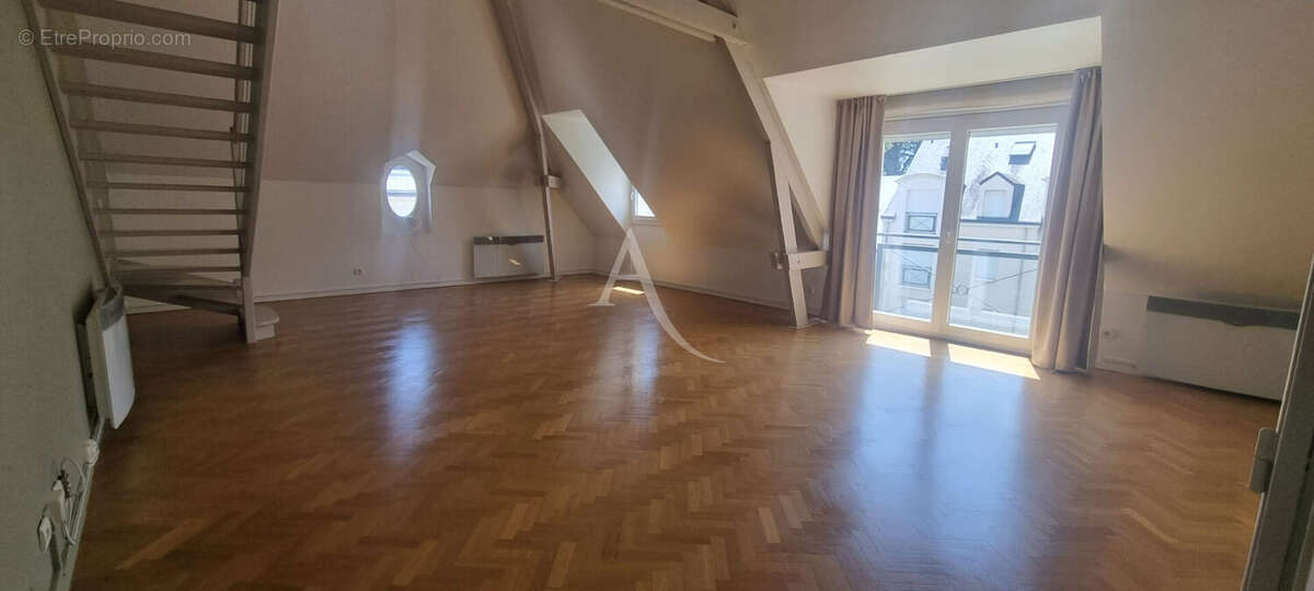 Appartement d'exception de 135 m²  Quartier Préfecture / Halles aux grains  Blois 6 pièce(s) 135 m2 - photo 2