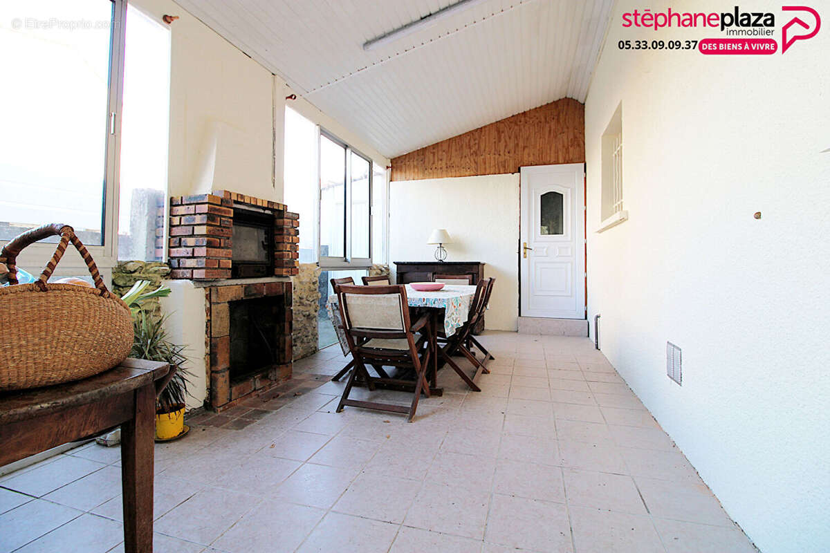 Maison à VILLENAVE-D'ORNON