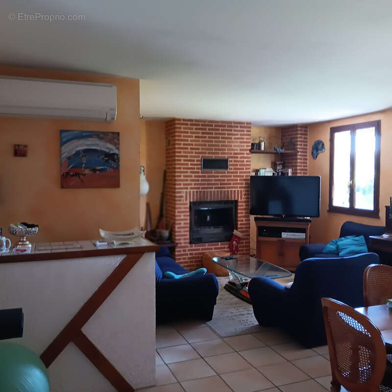 Maison à MONTBARTIER