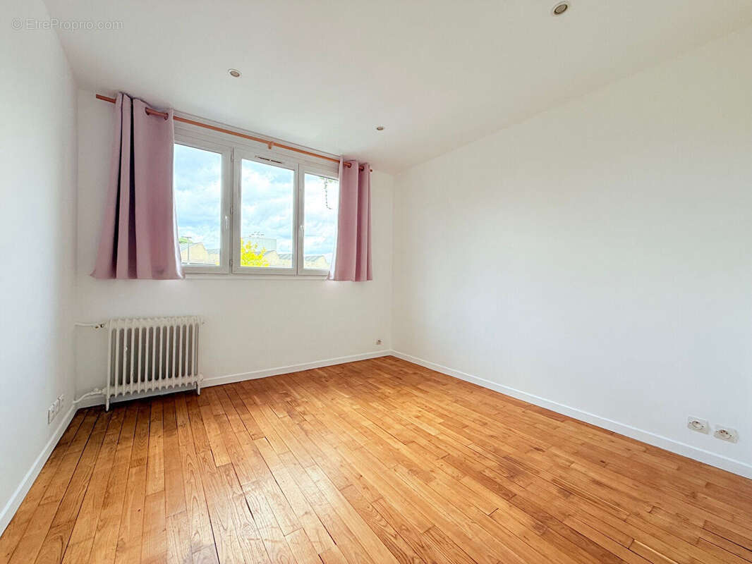 Appartement à SURESNES