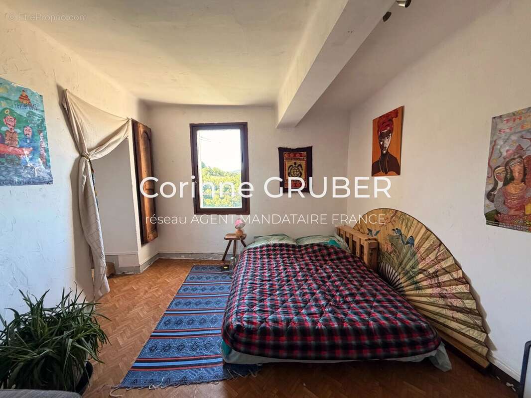Appartement à THOARD