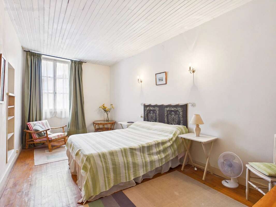 Spacieuse maison de village comprenant quatre chambres. - photo 8
