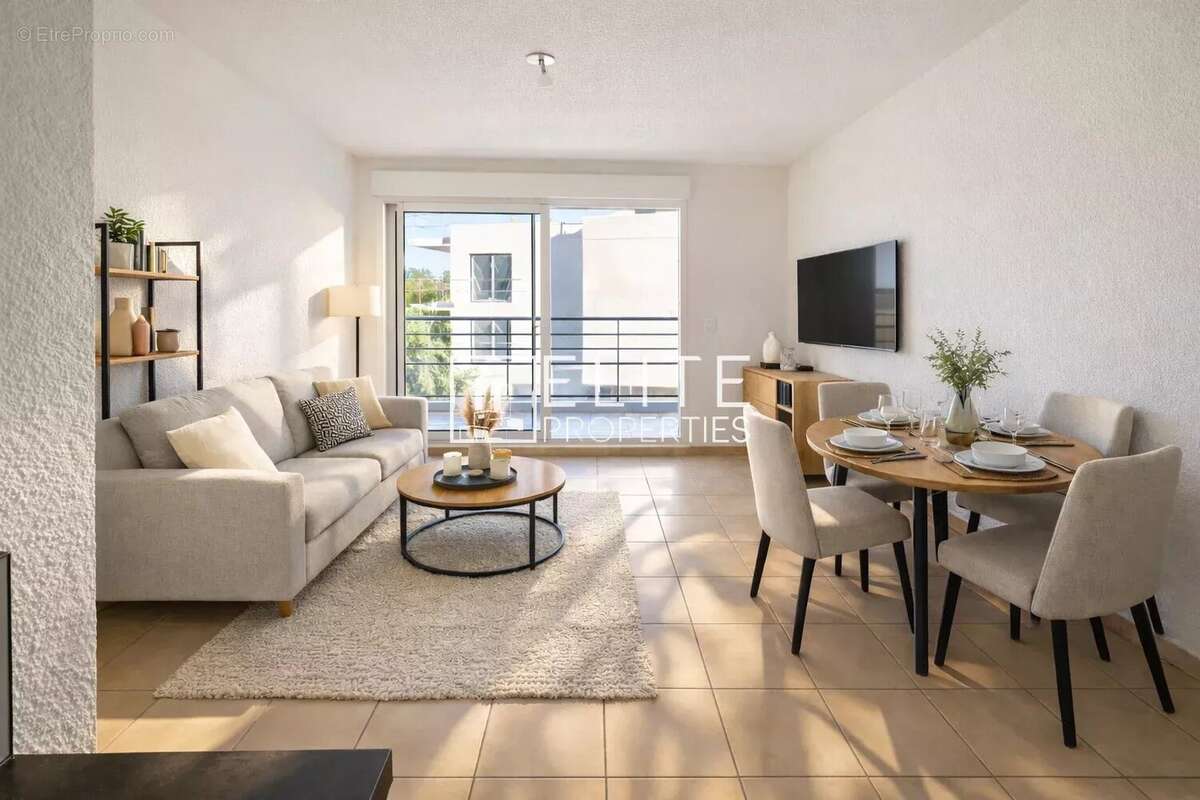 Appartement à PEYMEINADE