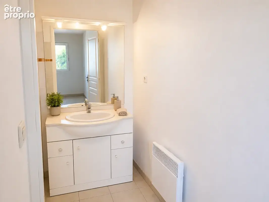 Appartement t2 avec terrasse et parking - photo 4