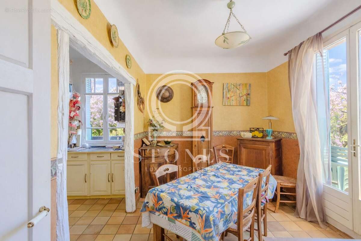 Maison à VAUCRESSON