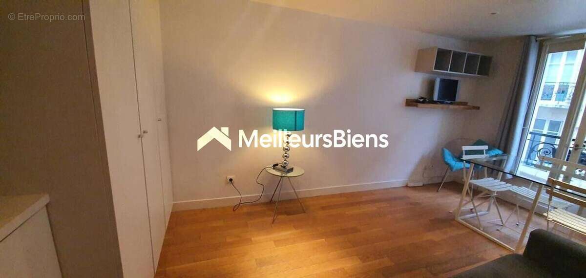 Appartement à PARIS-6E