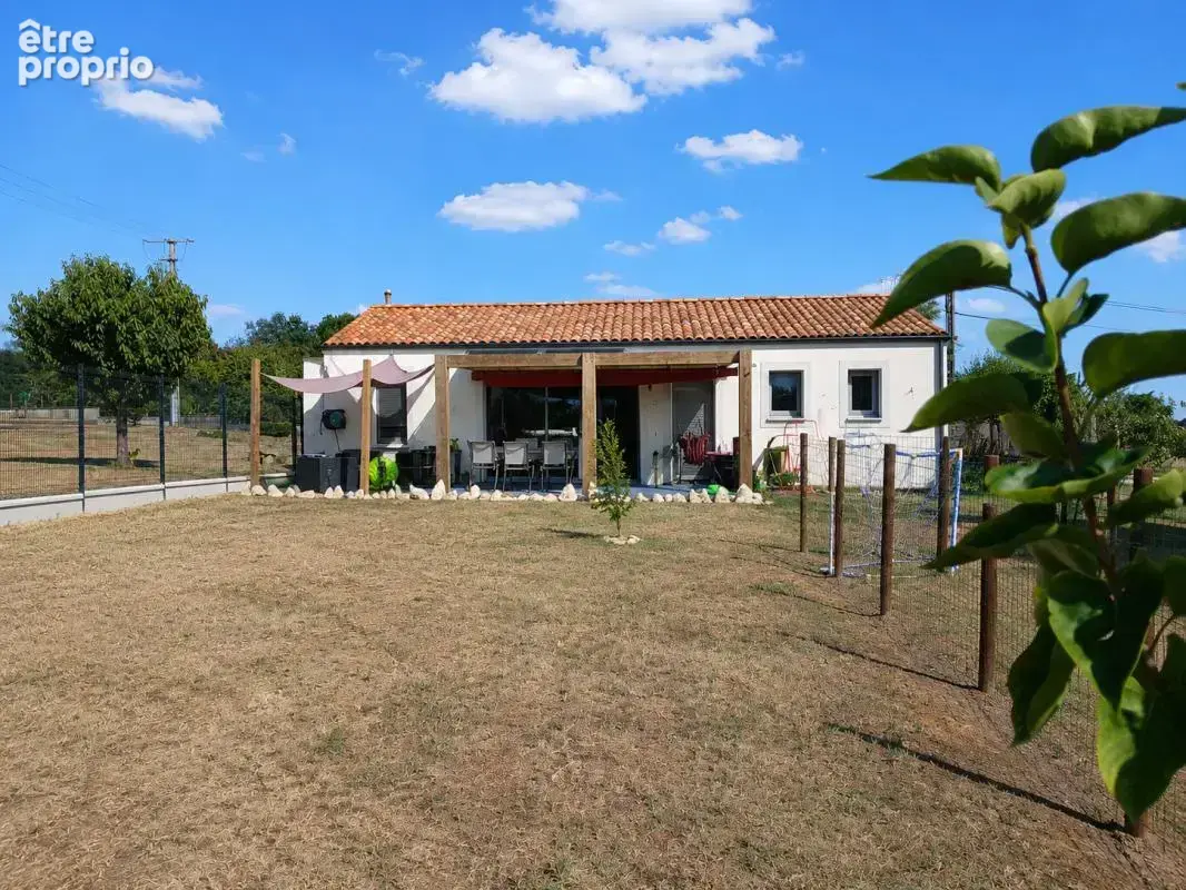 Photo Maison à La Rochefoucauld au prix de 189 000€