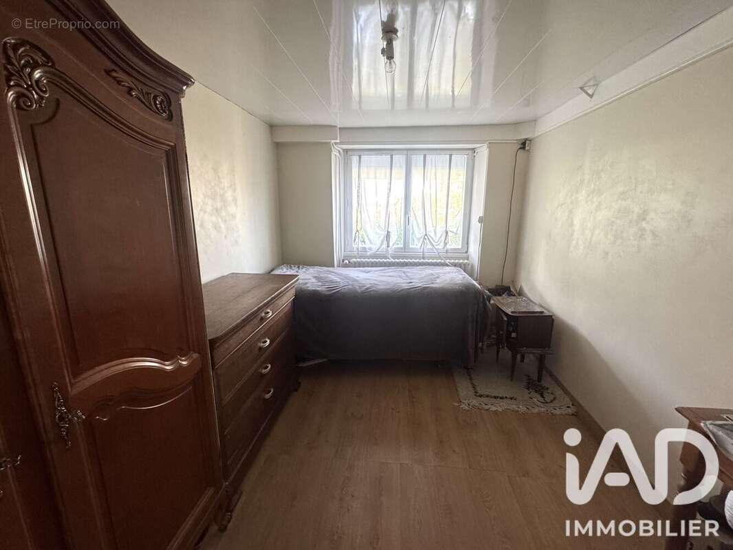 Maison 121 m² à Equeurdreville-Hainneville  - photo 7