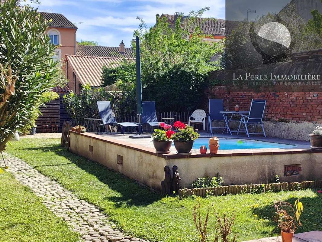 Maison à CASTELSARRASIN