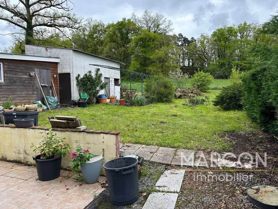 Maison à SAINT-LEGER-BRIDEREIX