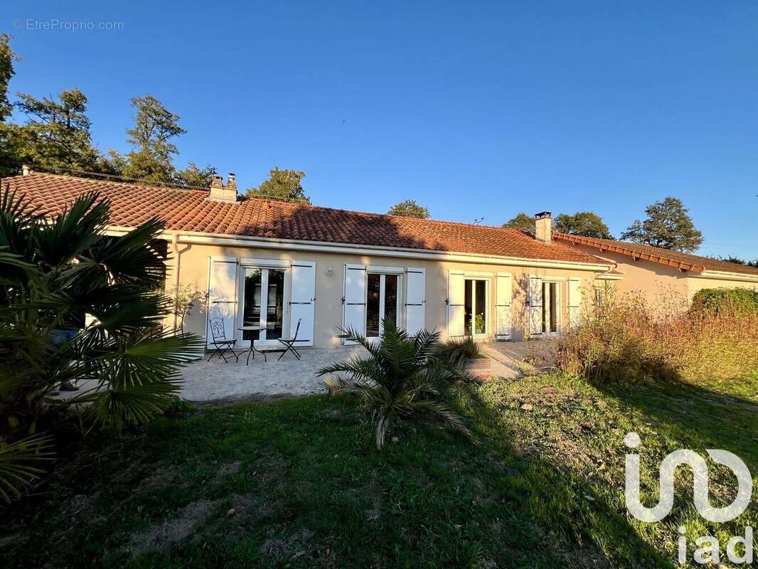 Photo 2 - Maison à SAINT-GENCE