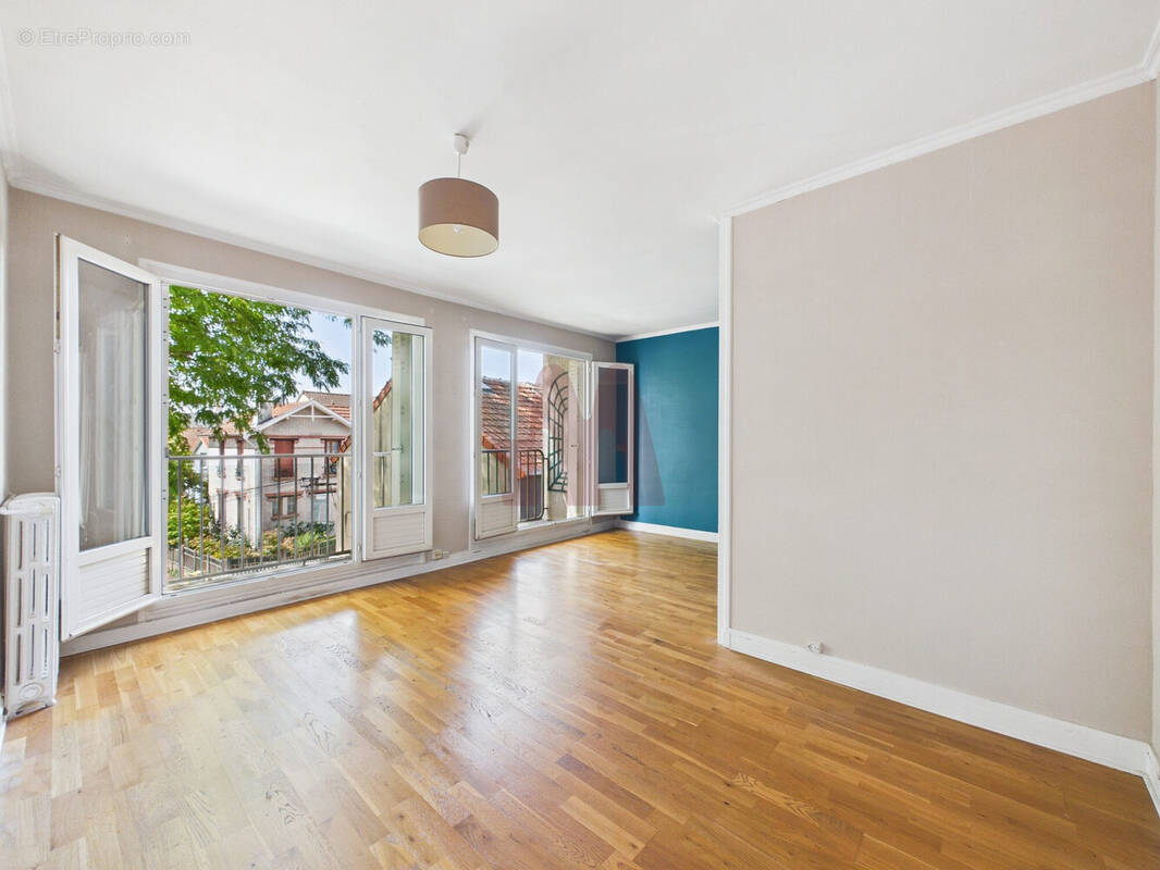 Appartement à COLOMBES