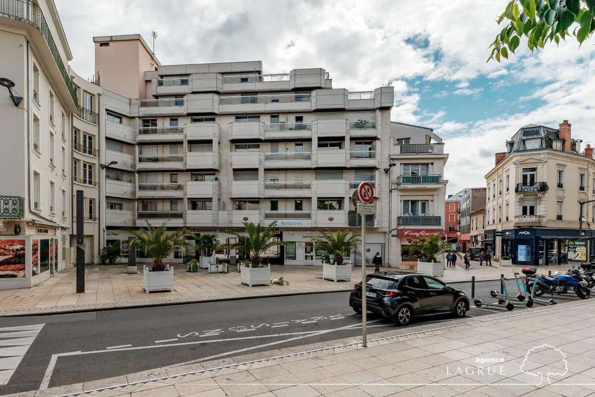 Appartement 24 m² à Vichy  - photo 9