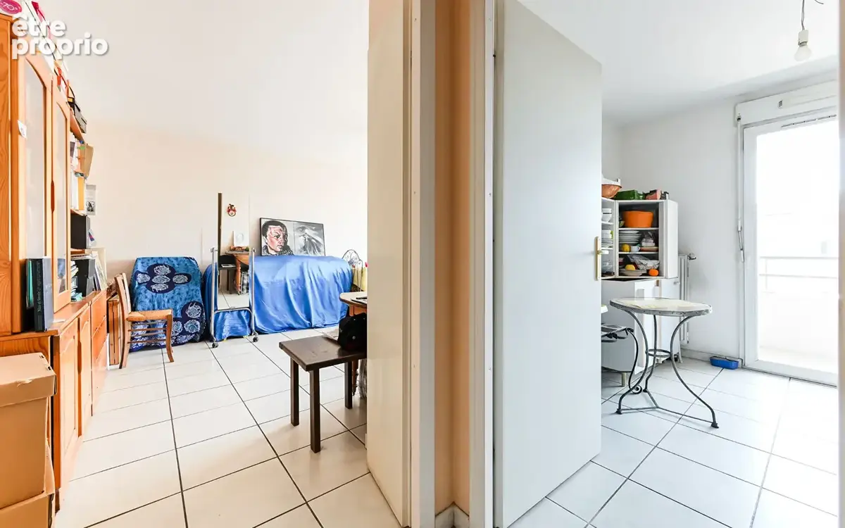 Appartement T3 à LYON 8ème - photo 4