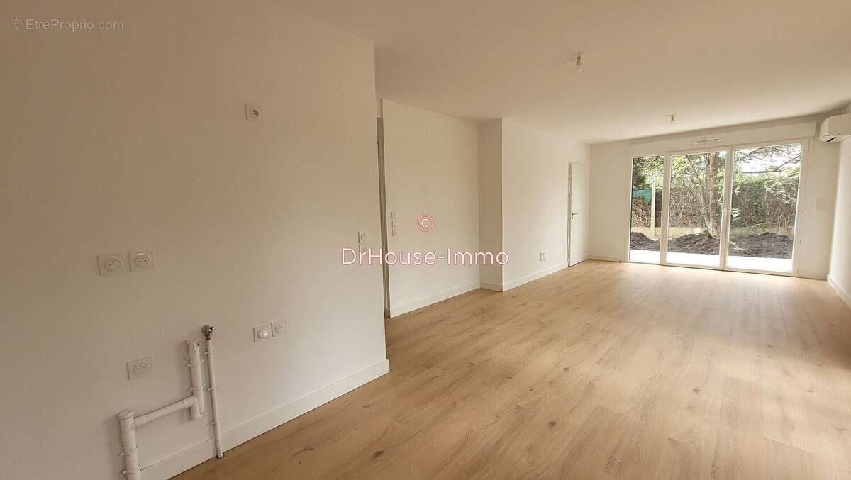 Maison à VILLENAVE-D'ORNON