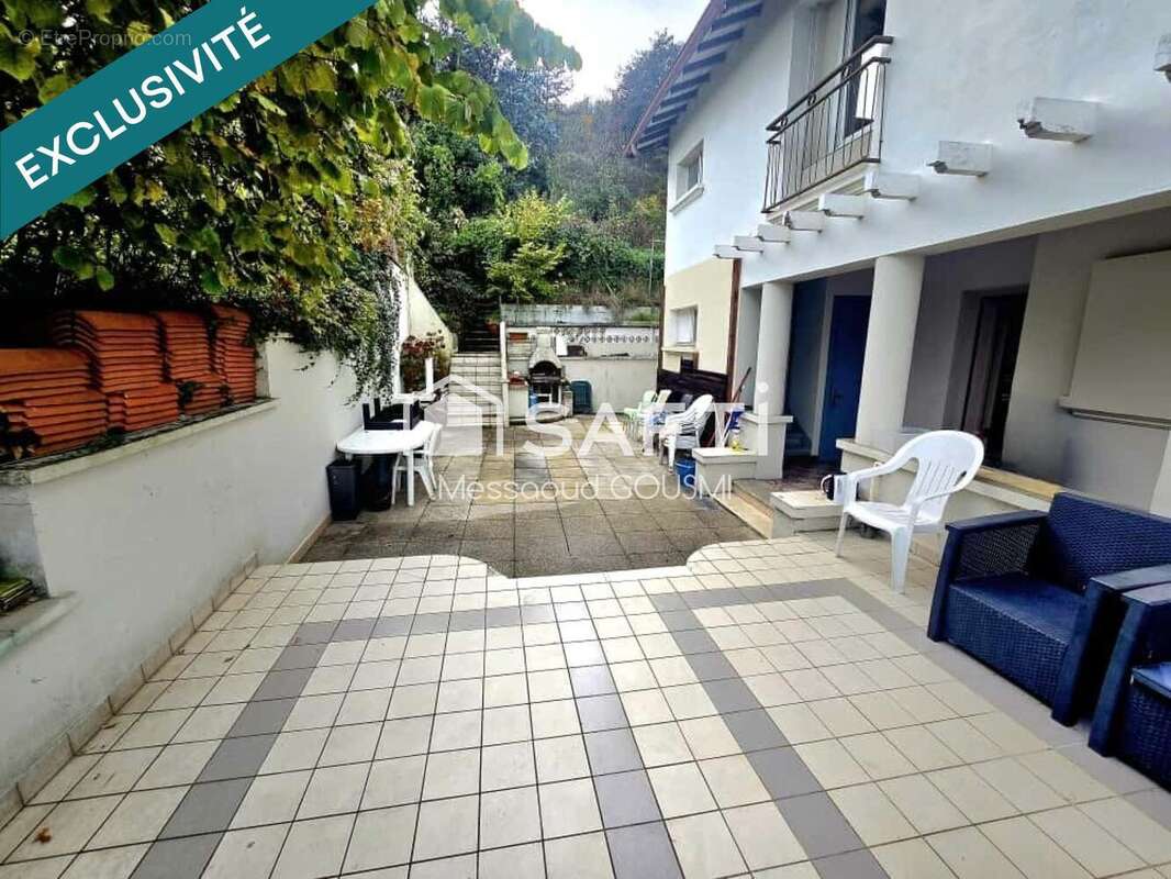 Photo 2 - Maison à GIVORS