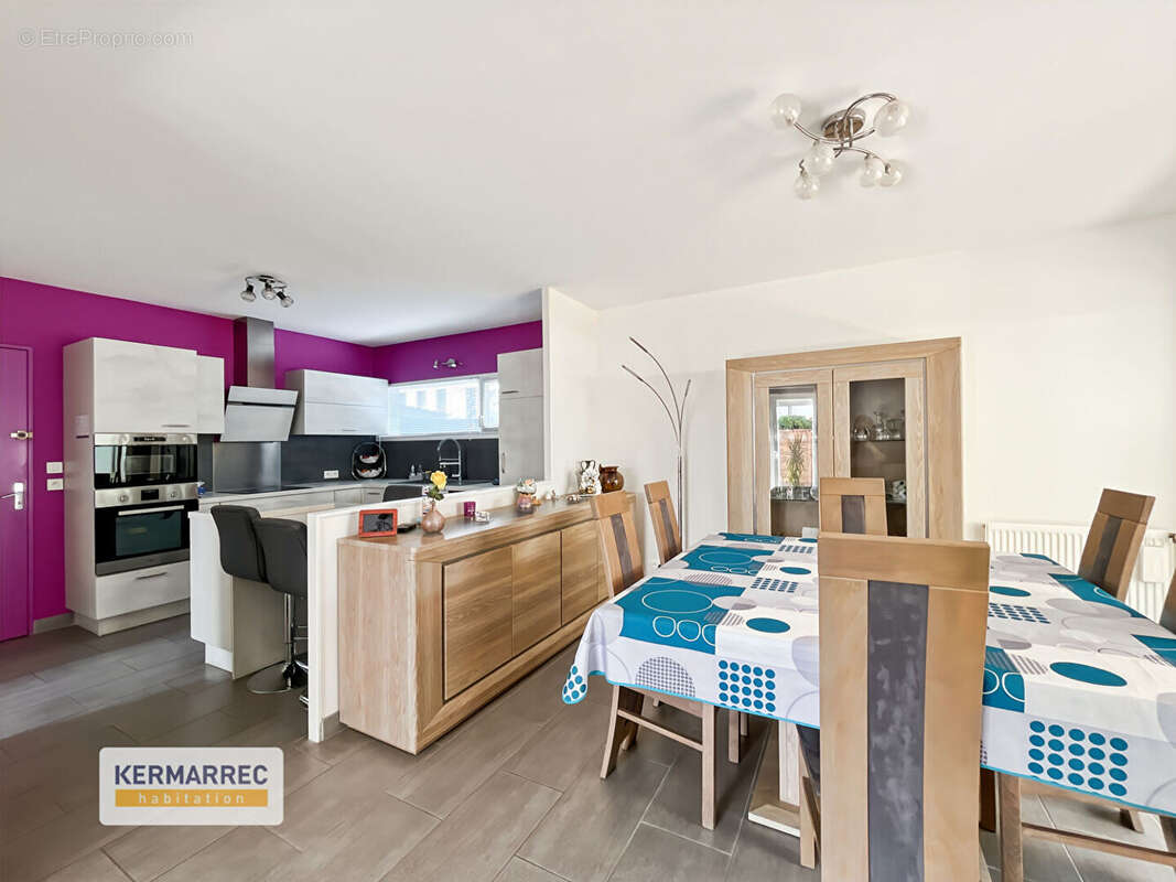 Maison à SAINT-JACQUES-DE-LA-LANDE