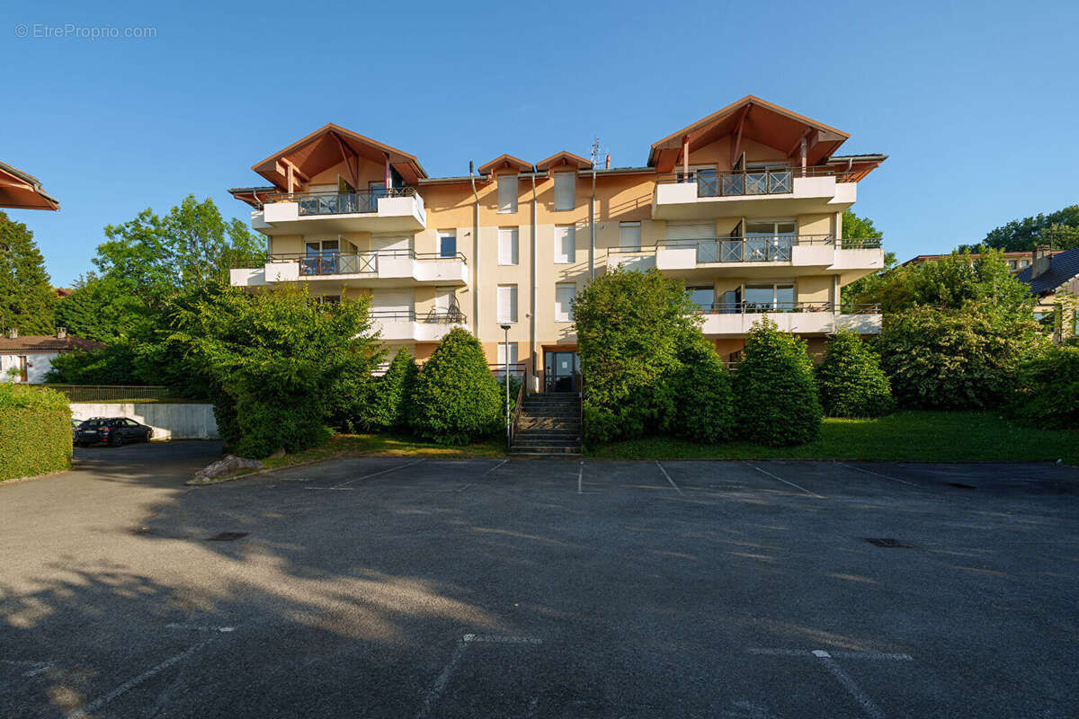 Appartement Evian Les Bains 2 pièces 48.5 m² avec une terrasse de 40 m² - photo 11