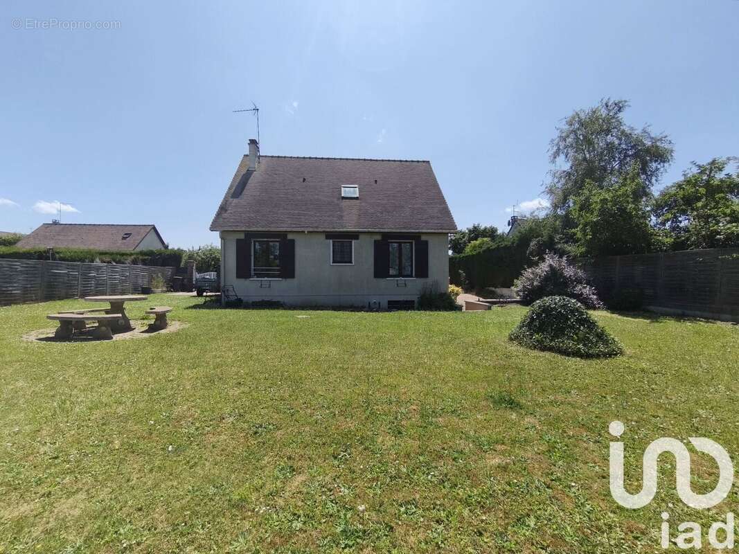 Photo 3 - Maison à ETREPAGNY