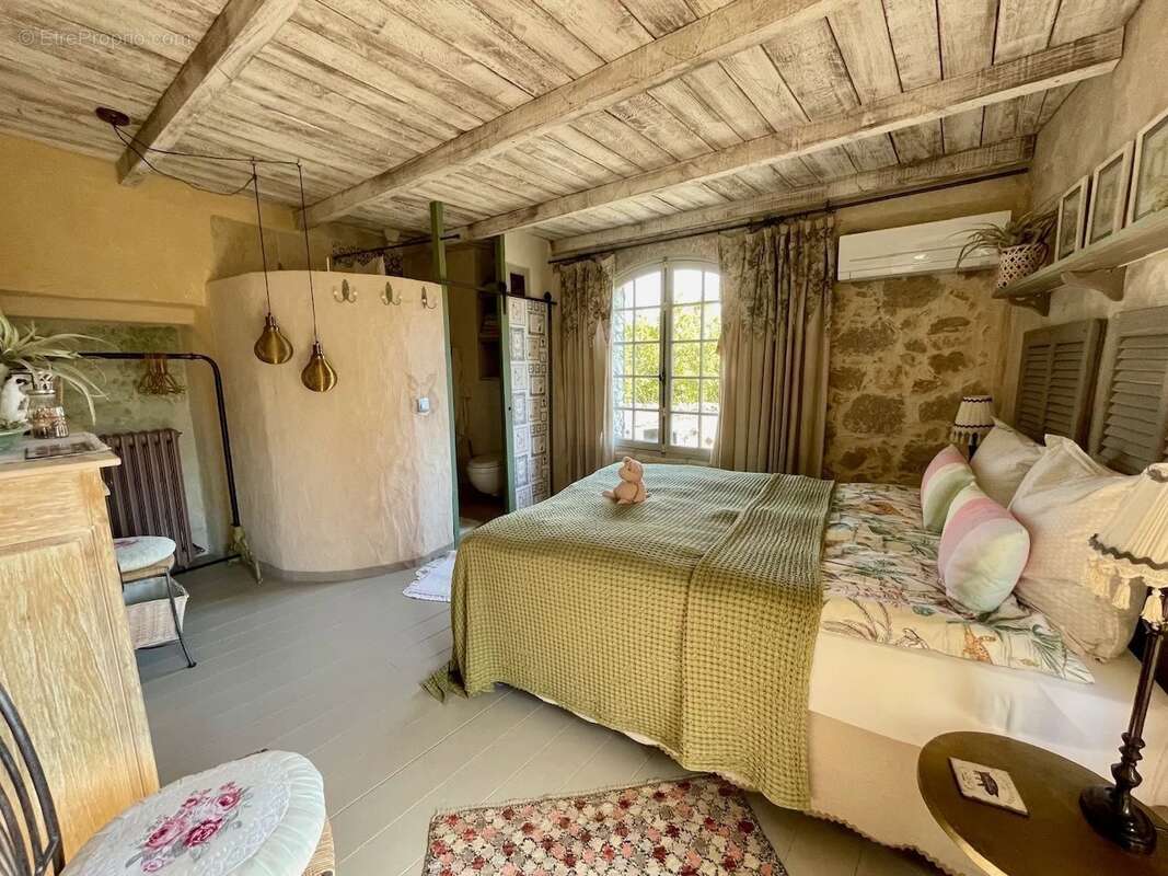 Magnifique Mas plein de charme à vendre à Roquefort-les-Pins / Côte d'Azur, - photo 11