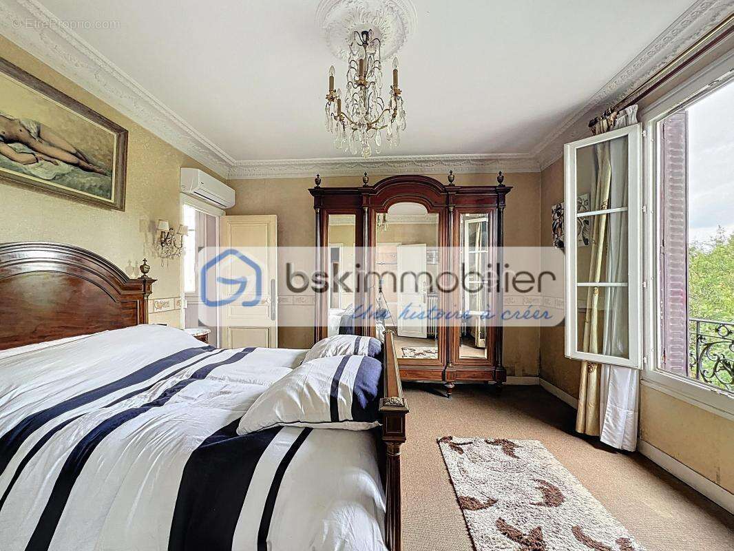 Maison à LES PAVILLONS-SOUS-BOIS