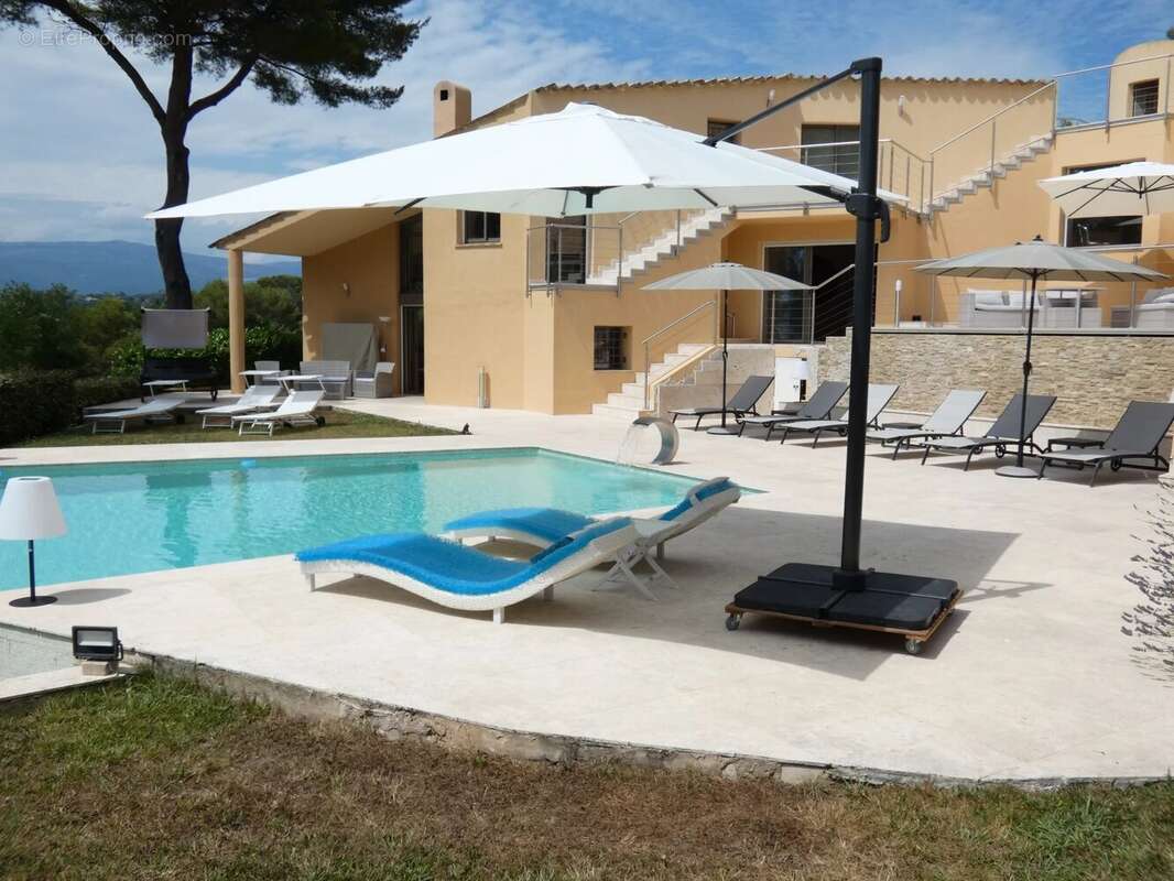 Maison à MOUGINS