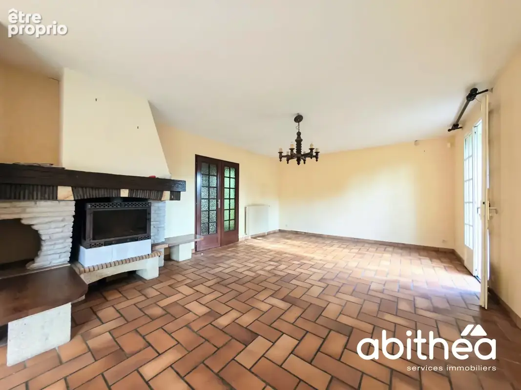 Libourne   l'épinette : une maison familiale aux beaux volumes, au cœur d'un écrin de verdure - photo 6