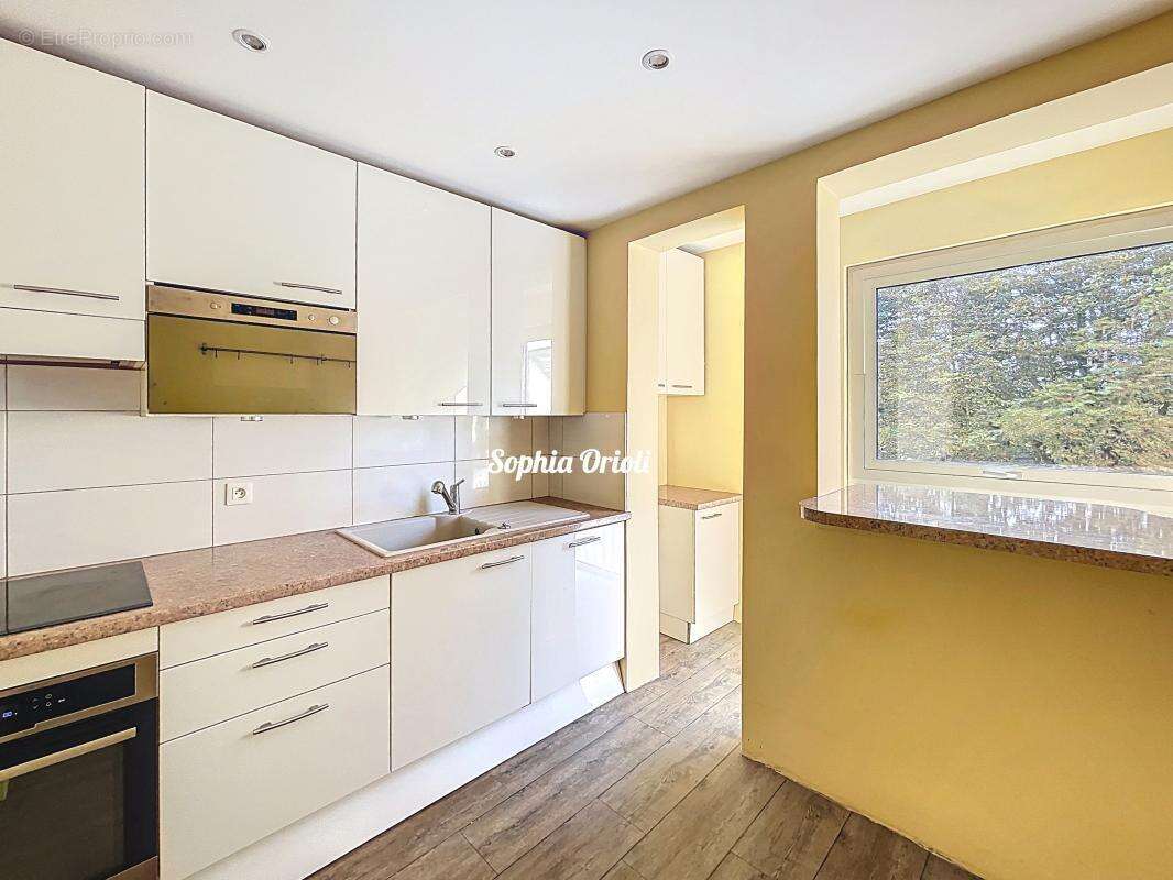 Appartement à CHEVILLY-LARUE