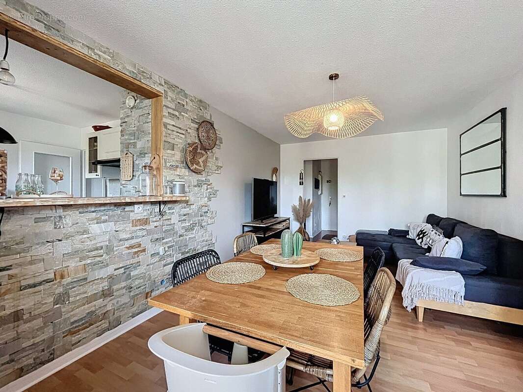 Appartement à LE PONT-DE-CLAIX