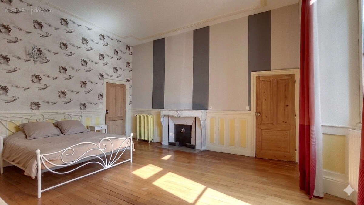 Appartement à GRAY