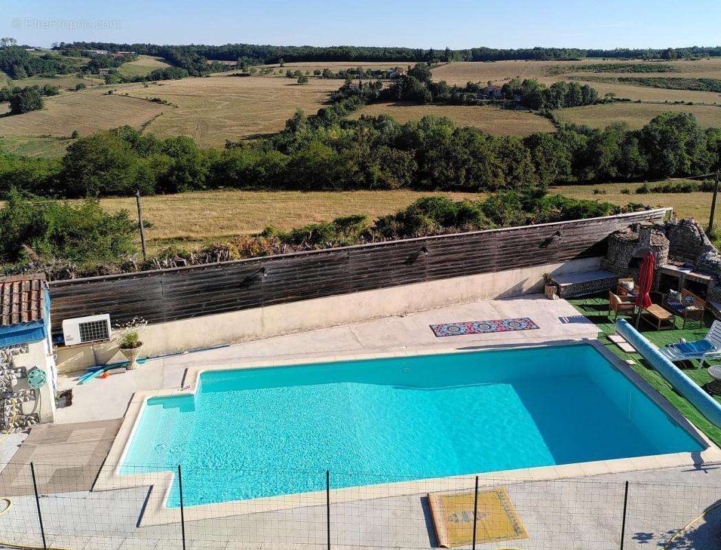 Maison à HAUTERIVES