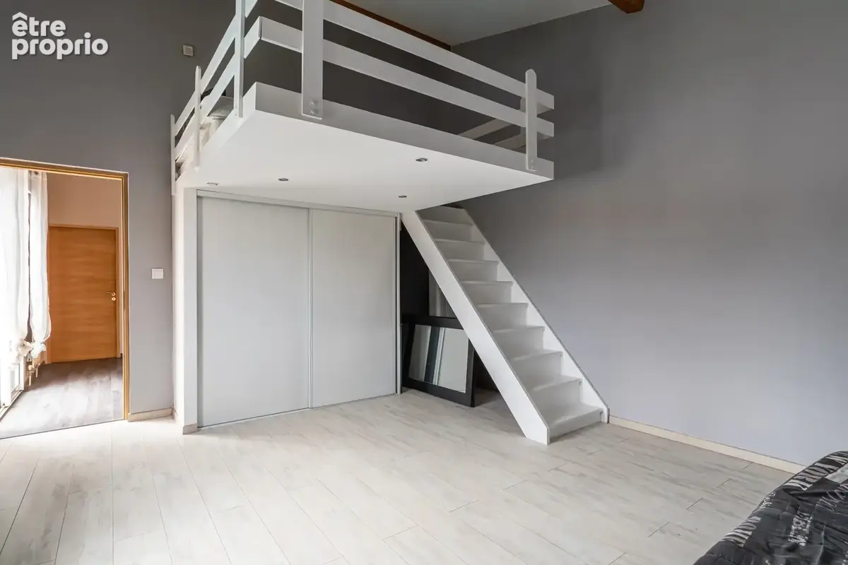 Maison de 212 m2 (intersection Rillieux/Caluire/Sathonay) avec Piscine - photo 17