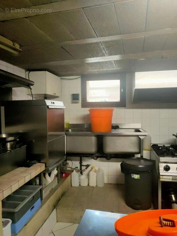 Saint-Céré : Fonds de commerce Pizzeria  - Emplacement Stratégique & Potentiel Inexploité - photo 9