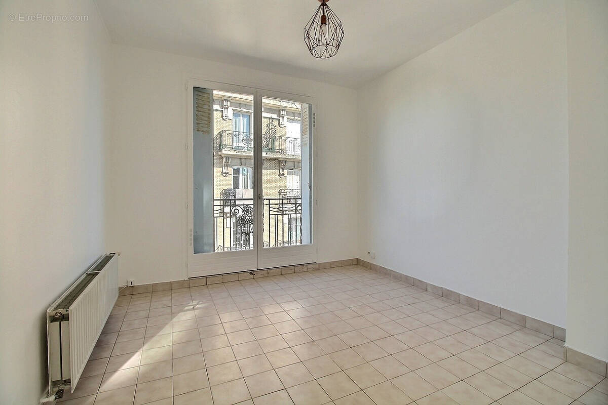 Appartement à COLOMBES