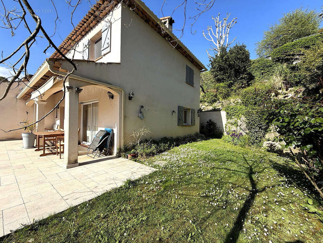 Maison à LA COLLE-SUR-LOUP