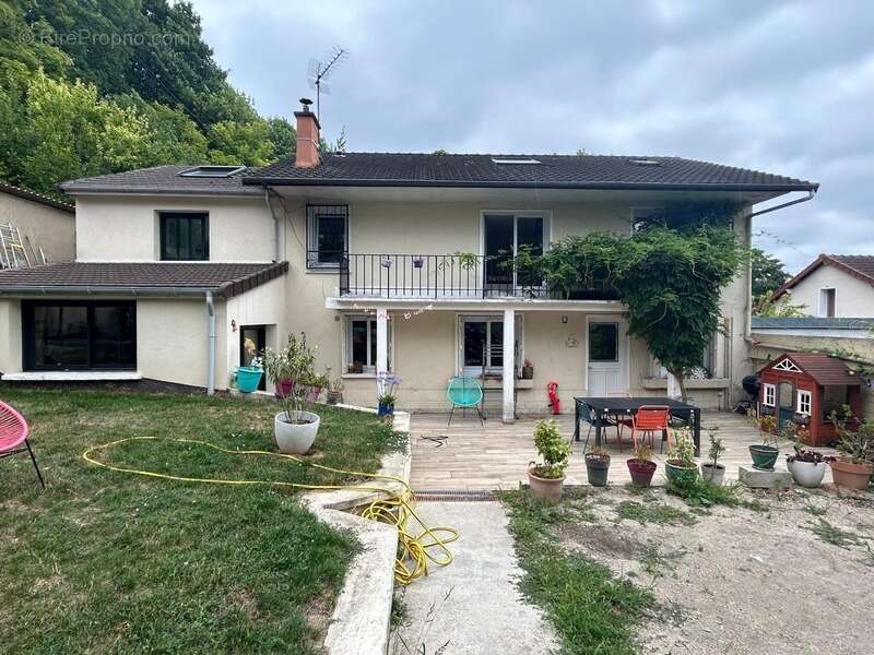 Maison à CHAMPIGNY-SUR-MARNE